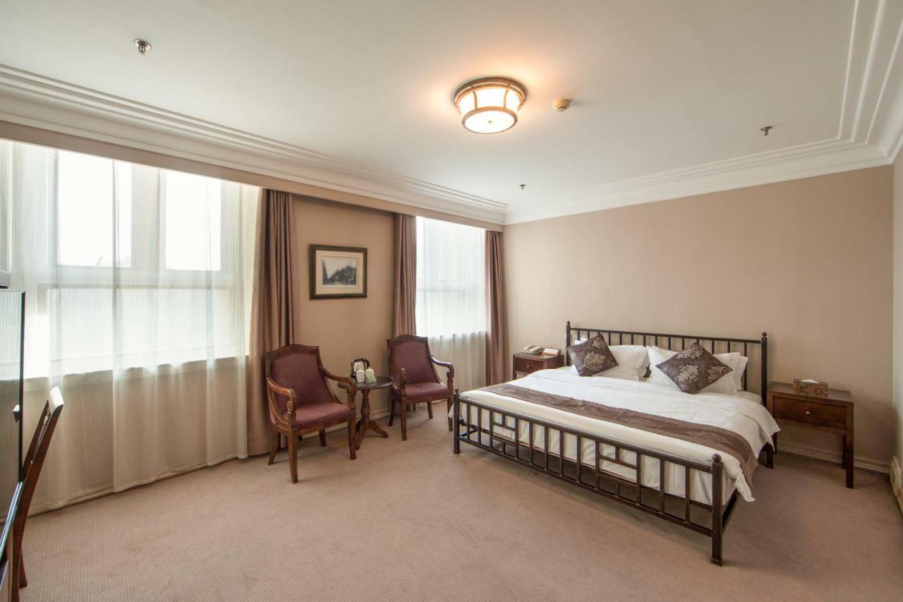 Harbin International Hotel Room photo
